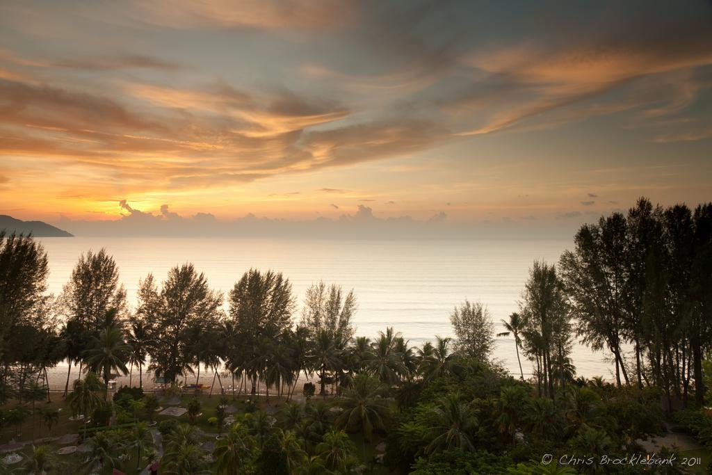 The Bayview Beach Resort Batu Ferringhi Exterior photo